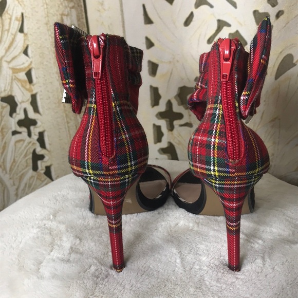 Betsey Johnson Women's Red Plaid Heels - Picture 5 of 6